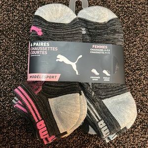 6 pairs low cut Puma socks